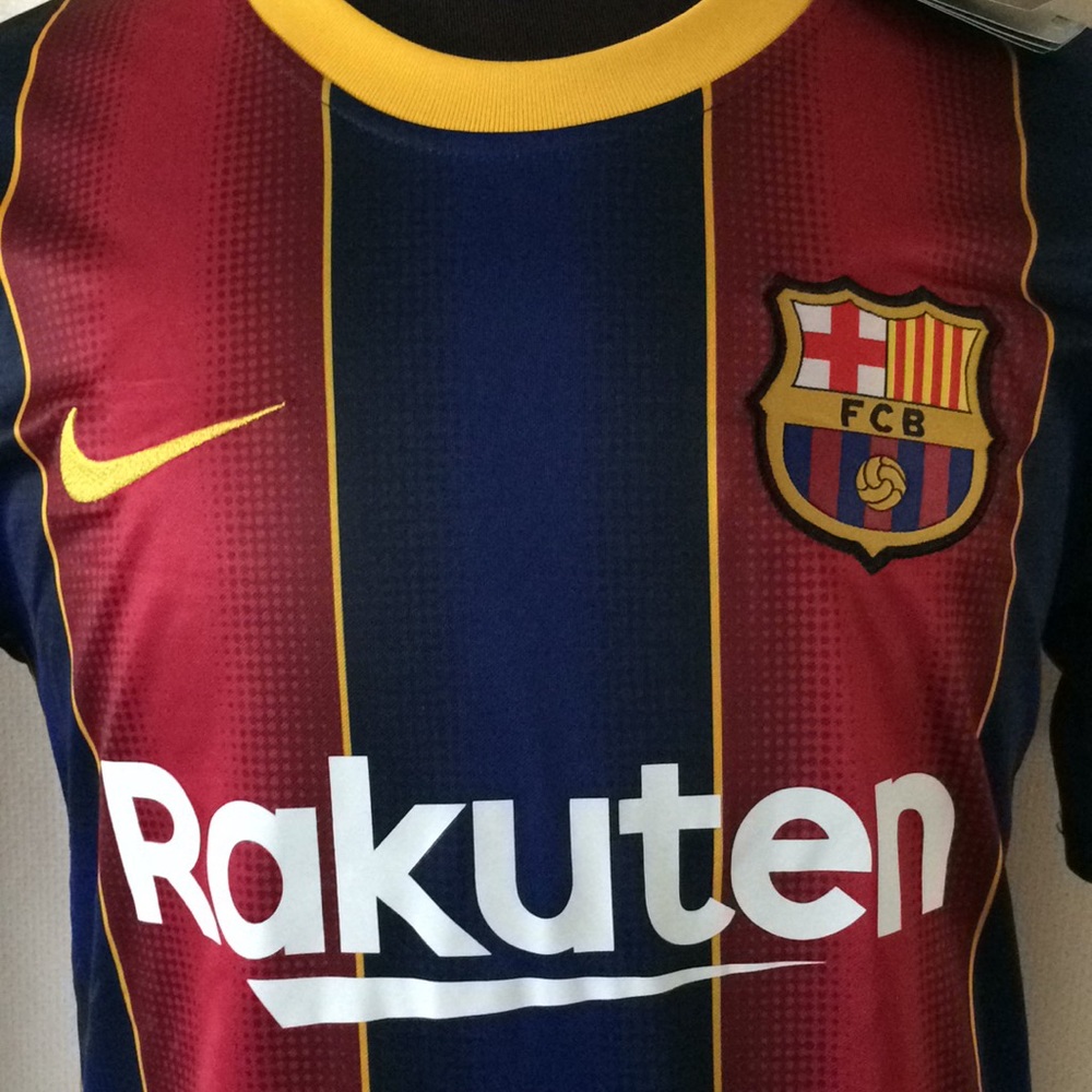 Barcelona Home Jersey - OPEN TO OFFERS!😊💵💵 - Picture 2 of 11